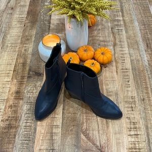 Women’s Black mid Calf Boots